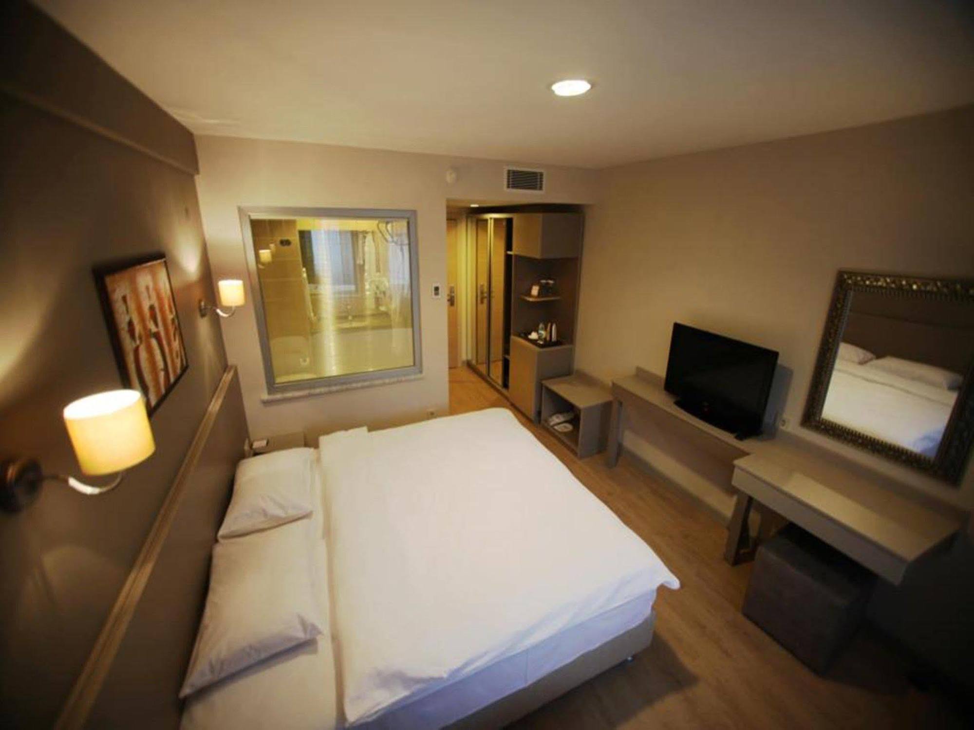 Zinos Hotel Sinop Exterior photo